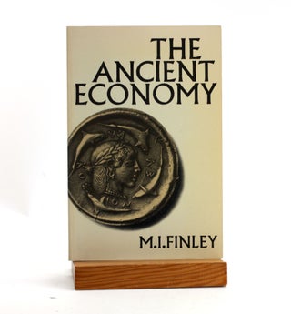 Item #500352 The Ancient Economy. M. I. Finley