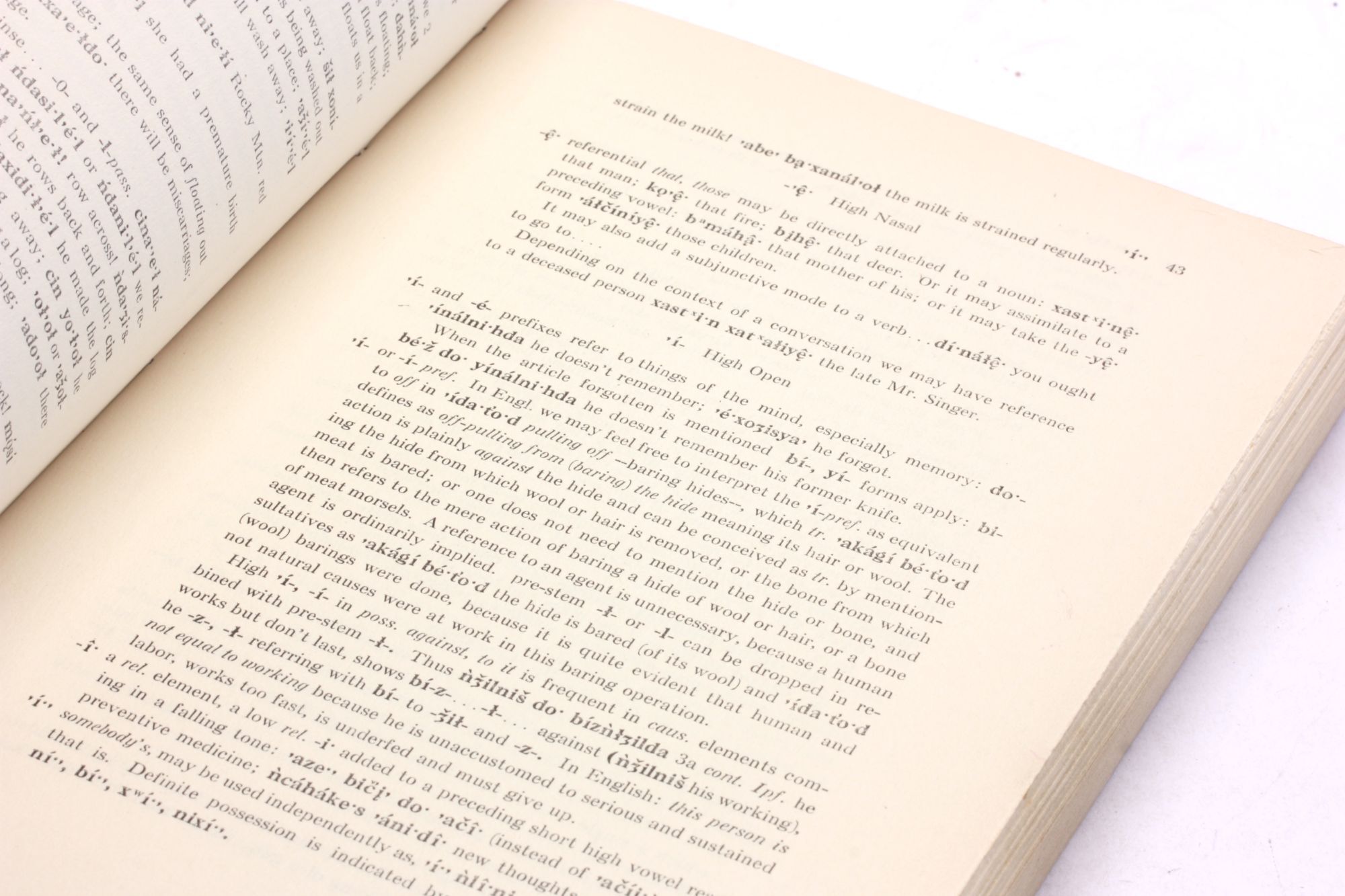 A Stem Vocabulary of the Navaho Language 2 Volume Set : Navaho-English ...